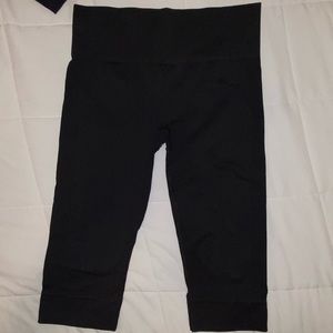 Black lululemon leggings